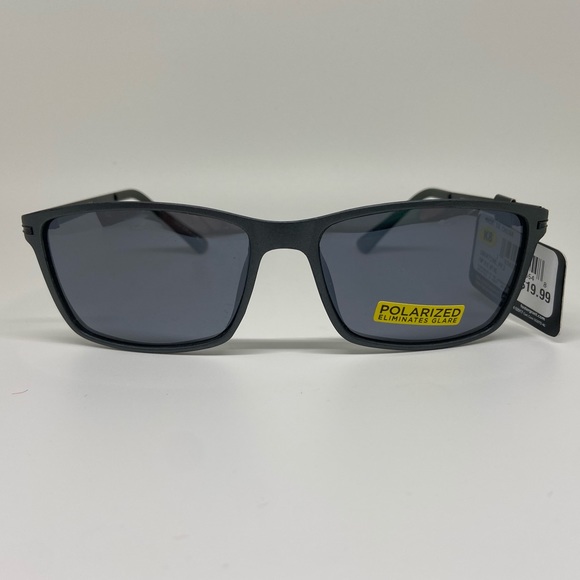 Foster Grant Max Block 100% UVA-UVB Polarized - Picture 7 of 15